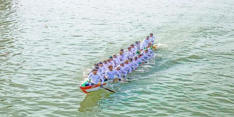 ca cuoc dua thuyen 3